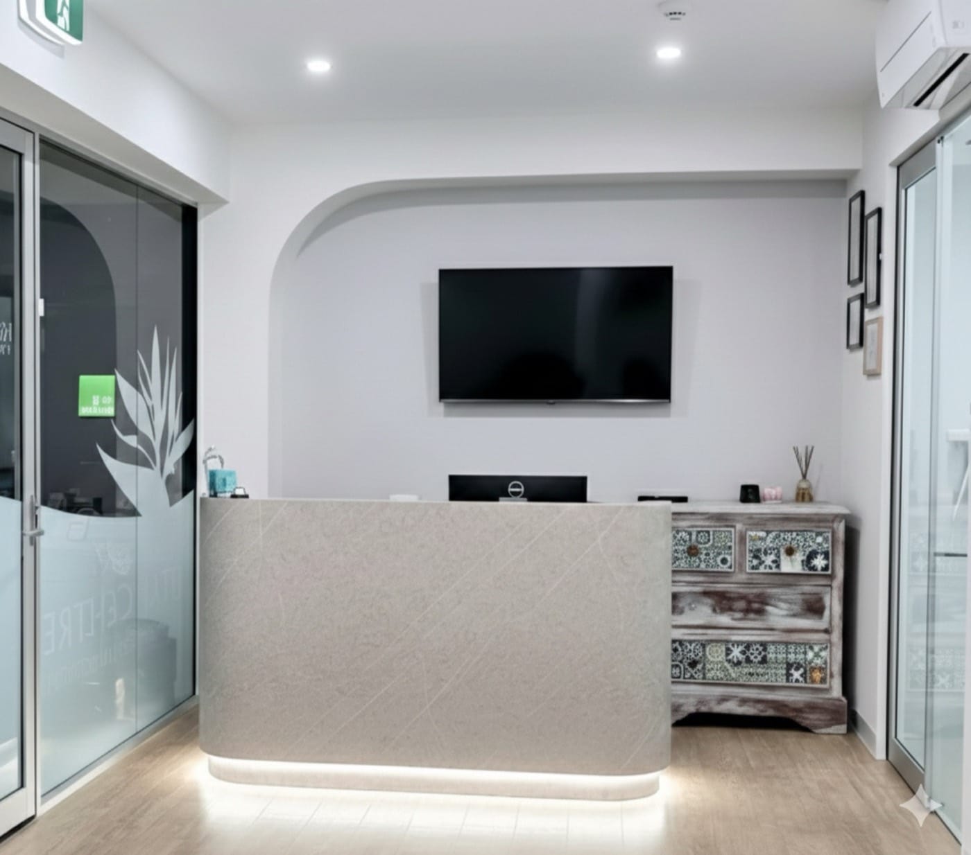Calm, modern interior